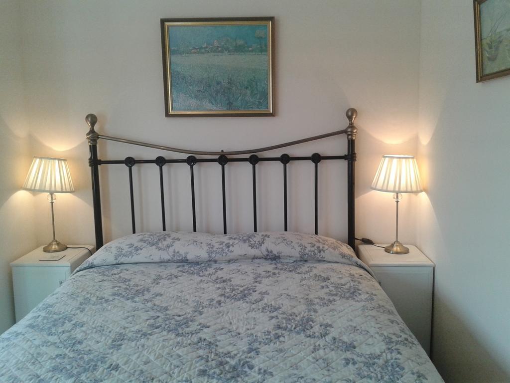 Groeslon Ty Mawr B & B Llanddeiniolen Room photo